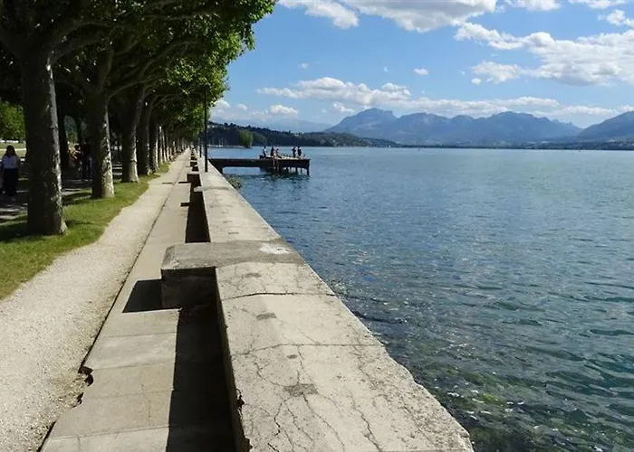 35 M² Bord De Aix Les Bains アパート