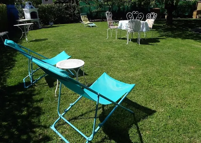 アパート 35 M² Bord De Aix Les Bains エクスレバン