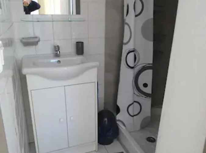 アパート 35 M² Bord De Aix Les Bains エクスレバン